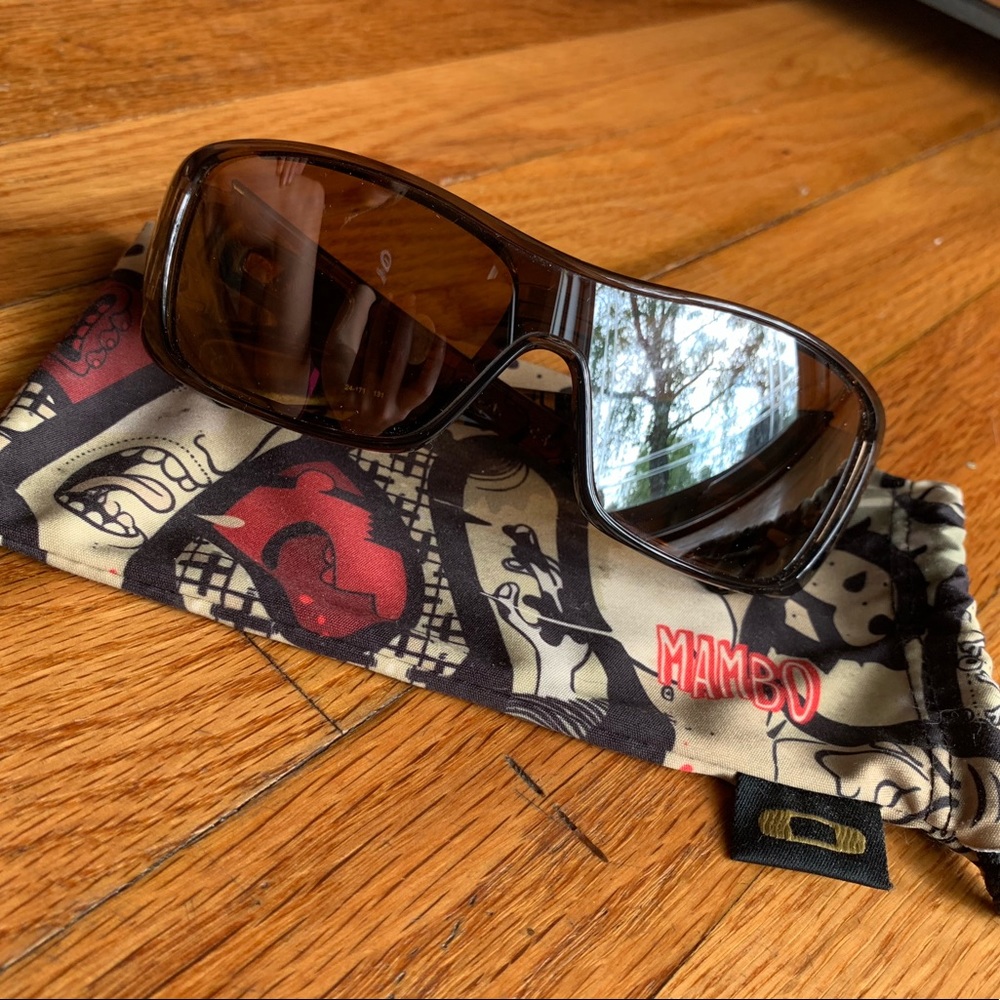 Oakley sunglasses